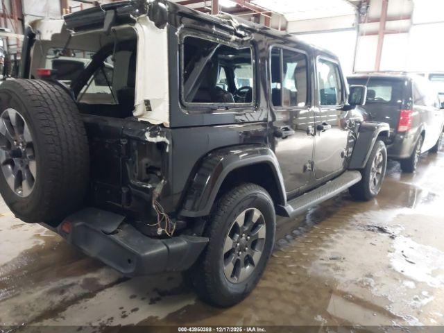 Jeep Wrangler Sahara Image 10