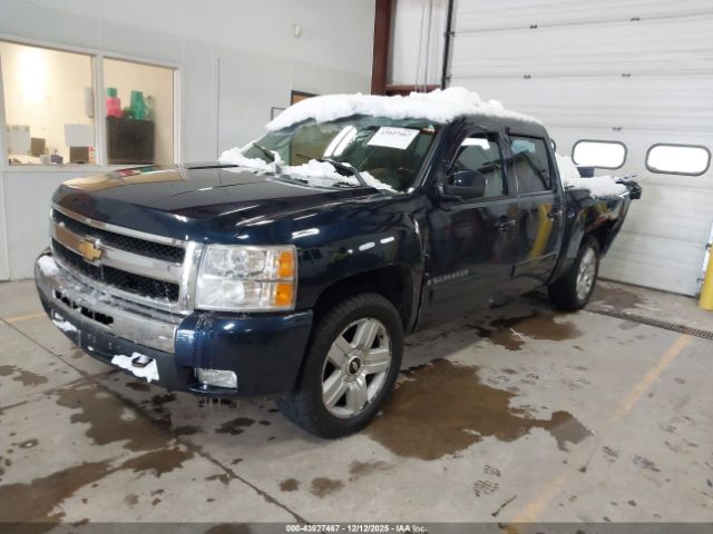 Chevrolet Silverado 1500 Image 3