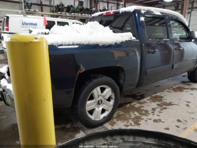 Chevrolet Silverado 1500 Image 14