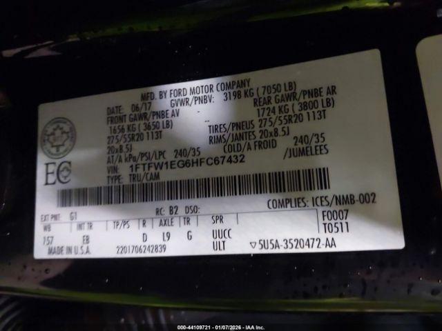 Ford F-150 Lariat Image 12