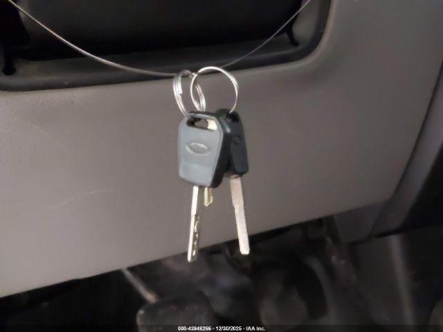 Ford F-150 Xl Image 5