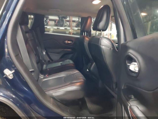 Jeep Cherokee Trailhawk Image 12