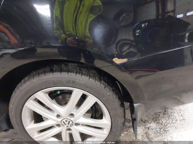 Volkswagen Jetta 2.0l Tdi Sel Image 8