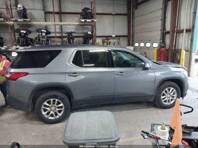 Chevrolet Traverse Awd Lt Cloth Image 16