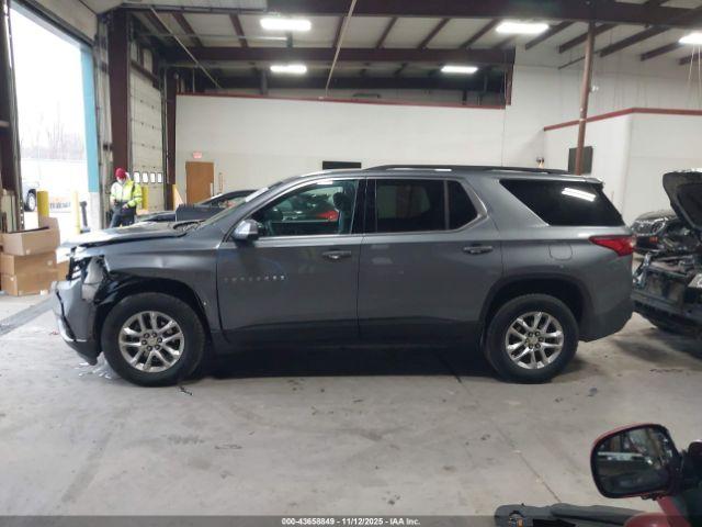 Chevrolet Traverse Awd Lt Cloth Image 6