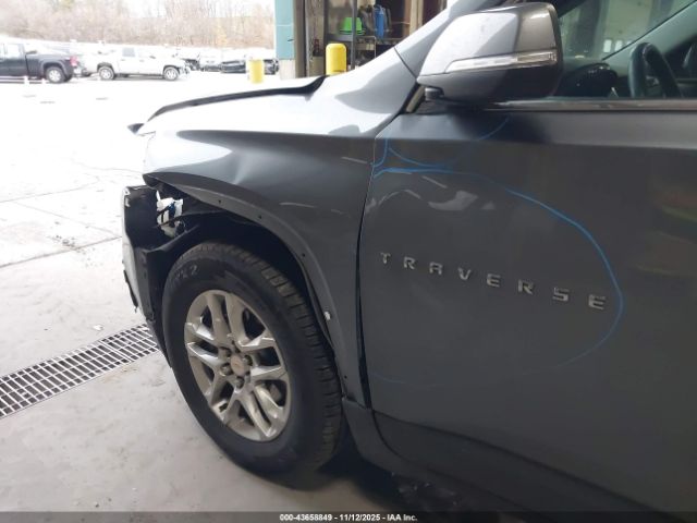 Chevrolet Traverse Awd Lt Cloth Image 2