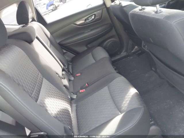 Nissan Rogue Sv Intelligent Awd Image 14