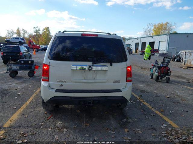 Honda Pilot Touring Image 11