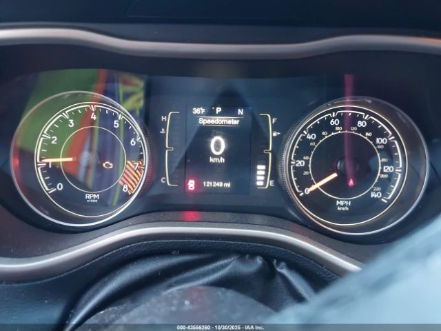 Jeep Cherokee North Image 10