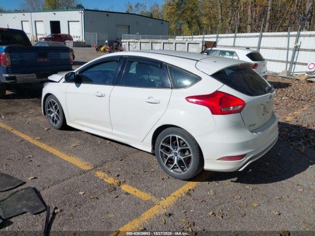 Ford Focus Se Image 14