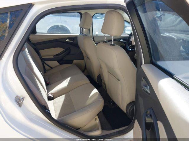 Ford Focus Se Image 4