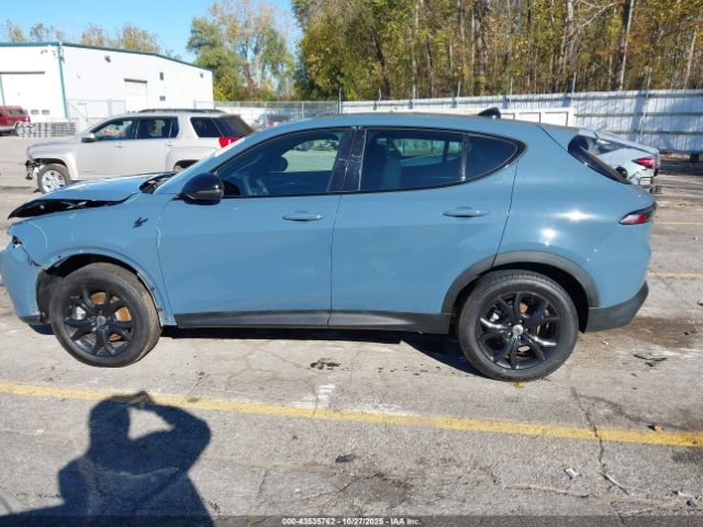 Dodge Hornet Gt Awd Image 13