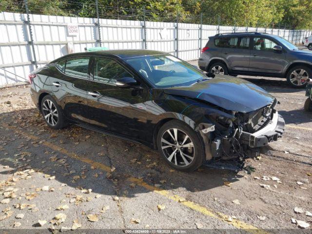  Salvage Nissan Maxima