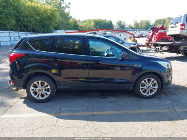 Ford Escape Se Image 11