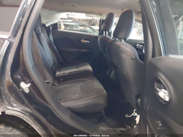 Jeep Cherokee North Image 2