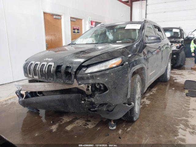 Jeep Cherokee North Image 9