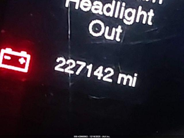 Jeep Cherokee North Image 16