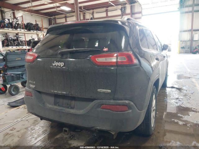 Jeep Cherokee North Image 12