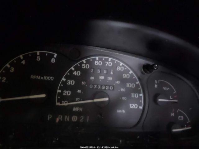 Ford Explorer Eddie Bauer Image 11