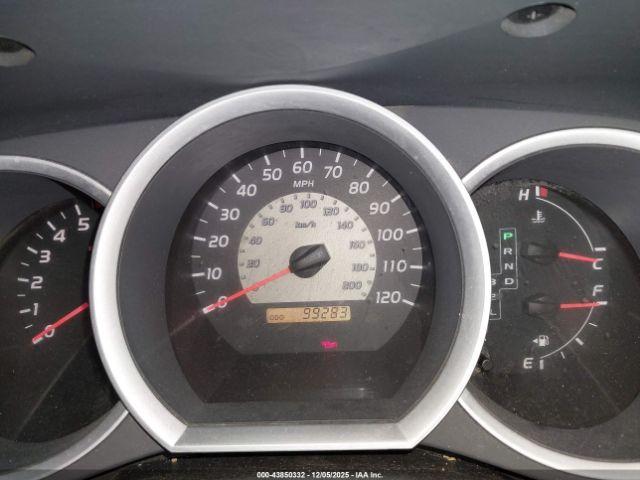 Toyota Tacoma Image 8