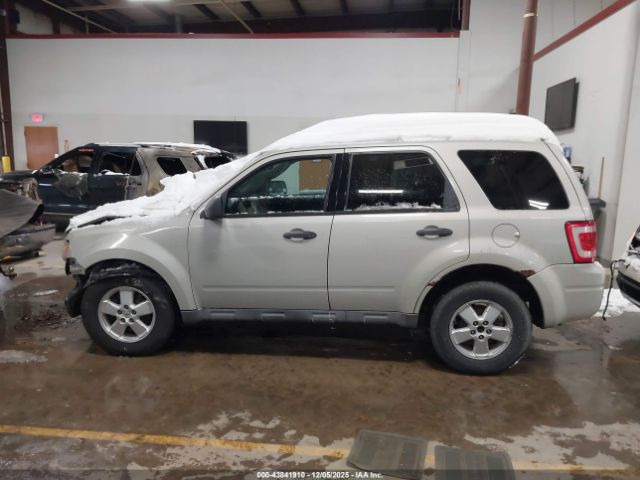 Ford Escape Xls Image 12