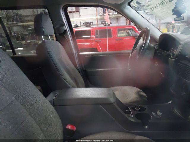 Ford Explorer Xls Image 10