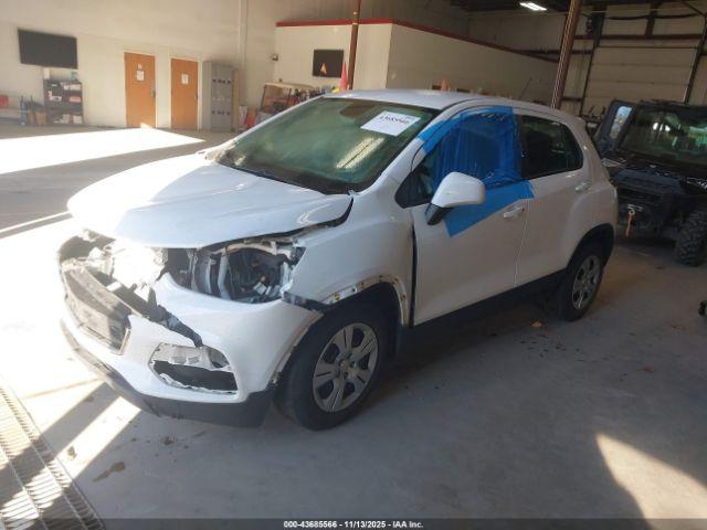 Chevrolet Trax Ls Image 3