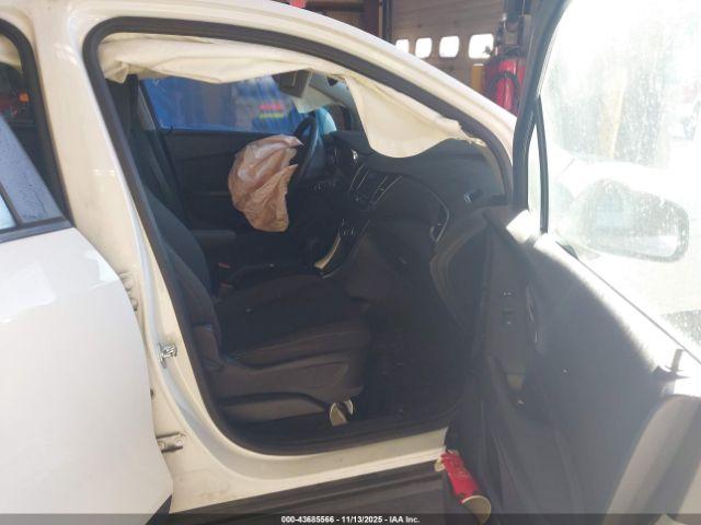 Chevrolet Trax Ls Image 5