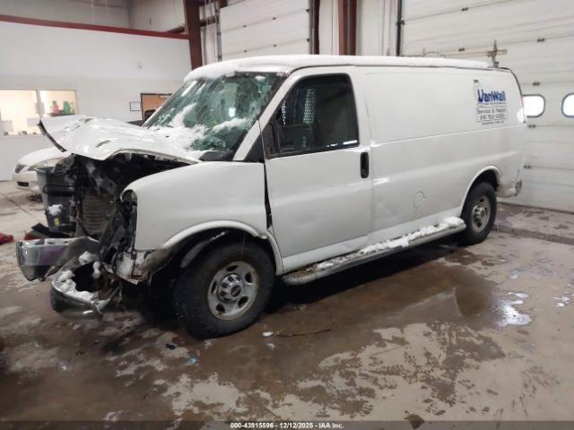 GMC Savana Work Van Image 7