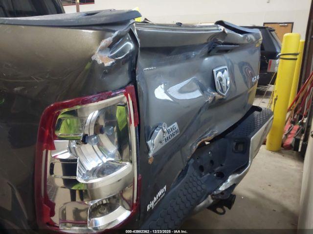 Ram 1500 Slt Image 10