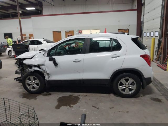 Chevrolet Trax Ls Image 19