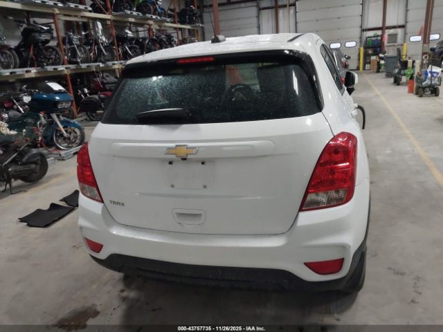 Chevrolet Trax Ls Image 13
