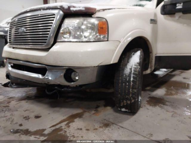 Ford F-150 Lariat Image 7