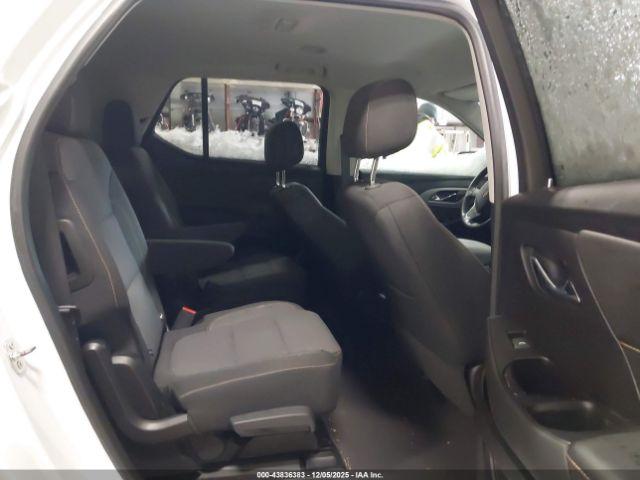 Chevrolet Traverse Awd Lt Cloth Image 9