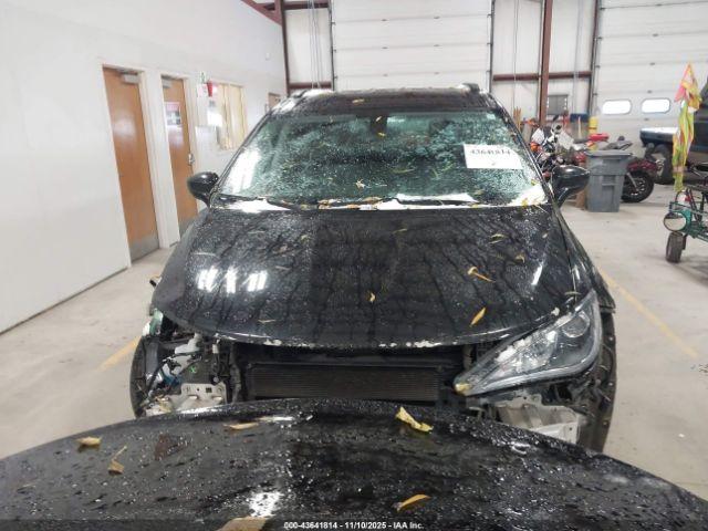 Chrysler Pacifica Touring-l Image 12