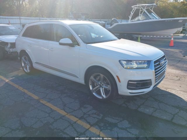 Audi Q7 55 Premium Image 1