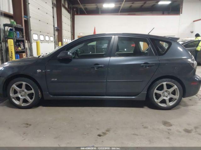 Mazda Mazda3 S Grand Touring Image 2