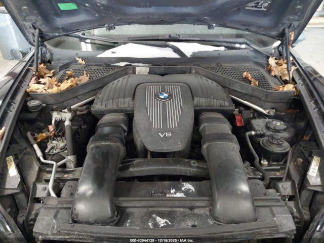 BMW X Series 4.8i Image 9