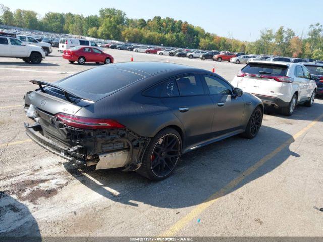 Mercedes-Benz G-Class Image 12