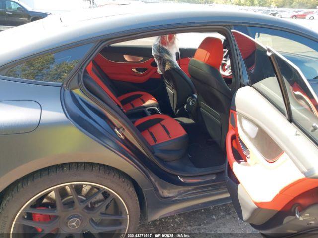 Mercedes-Benz G-Class Image 7