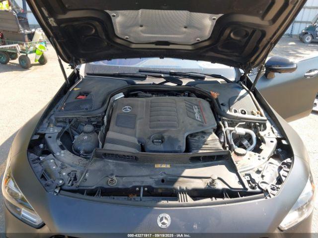 Mercedes-Benz G-Class Image 8