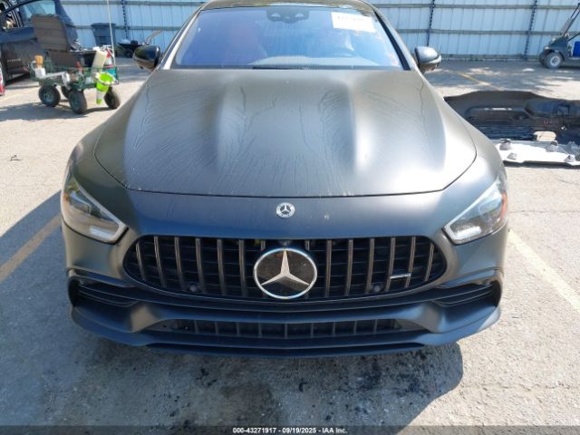 Mercedes-Benz G-Class Image 2