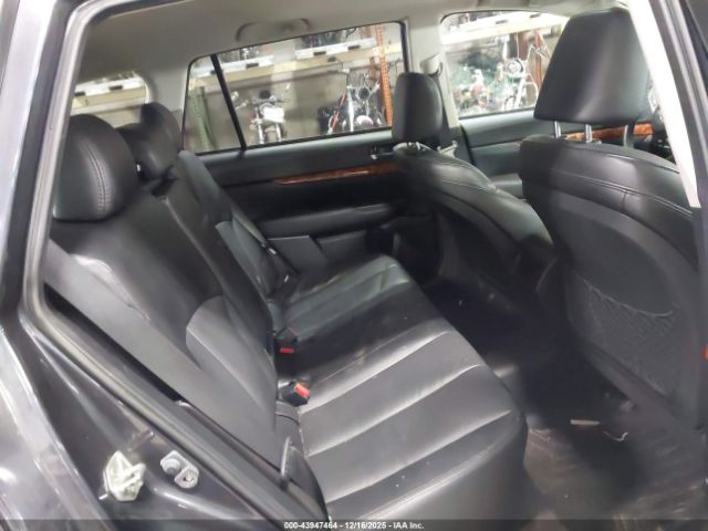 Subaru Outback 2.5i Limited Image 8