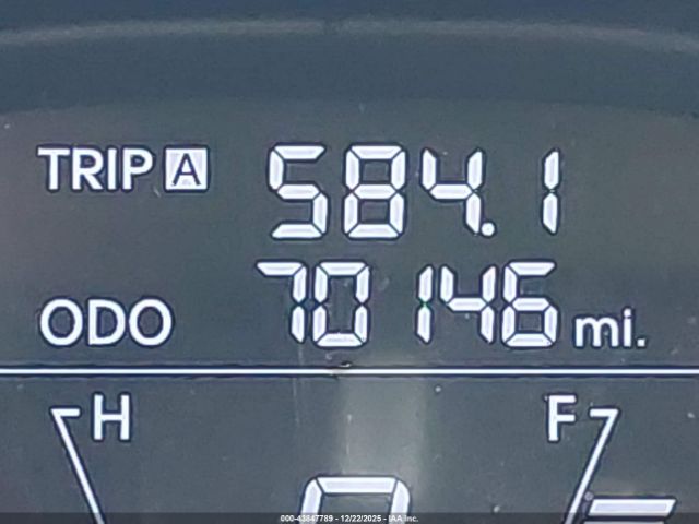 Hyundai ELANTRA Image 14