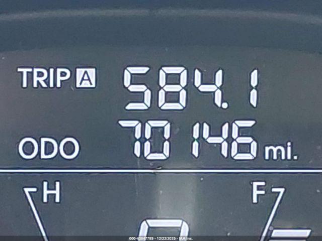 Hyundai ELANTRA Image 14