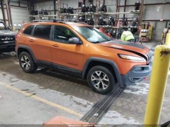  Salvage Jeep Cherokee