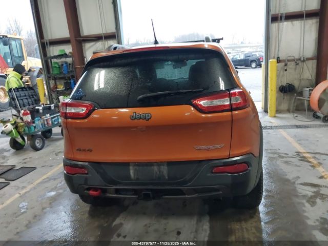 Jeep Cherokee Trailhawk Image 15