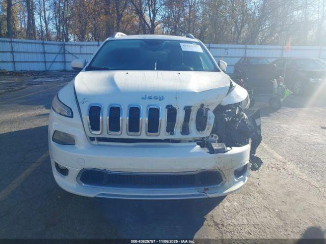 Jeep Cherokee Overland 4x4 Image 11